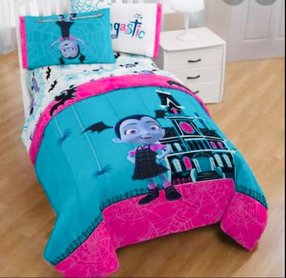 vampirina comforter set